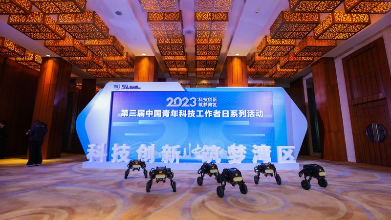 数字孪生工厂与MES：揭秘两者间的本质区别